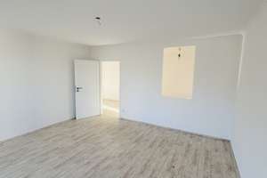 Moderne, frisch renovierte 2-Zimmer-Wohnung mit großem Balkon in Sachsenhausen-Süd – 60598 Sachsenhausen-Süd, Frankfurt am Main – Vorschaubild 13