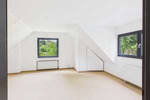 Lichtdurchflutete Dachgeschoss-Maisonettewohnung in einer ruhigen Anliegerstraße in Köln-Junkersdorf – Die vollständige Adresse der Immobilie erhältst du vom Anbieter., 50858 Junkersdorf, Köln – Vorschaubild 12