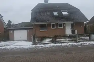 Gemütliches Zwei-Familienhaus in ruhiger Lage – Perfekt für Mehrgenerationenwohnen ! – Herzogtum Lauenburg (Kreis) – Vorschaubild 2