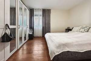 Atriumhof-Terrassenhaus mit Tiefgaragenstellplatz und modernem Wohnkomfort in Bovenden – Die vollständige Adresse der Immobilie erhältst du vom Anbieter., 37120 Bovenden – Vorschaubild 12