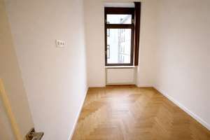 Exklusive 5 Zimmer Altbau-Beletage Wohnung in Wiesbadener Toplage – Die vollständige Adresse der Immobilie erhältst du vom Anbieter., 65158 Mitte, Wiesbaden – Vorschaubild 12