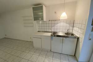 Tolles Studentenapartment in der Südstadt! Souterrain. Eigener Innenhof! Duschbad! EBK. – Argelanderstraße 86, 53115 Südstadt, Bonn – Vorschaubild 6