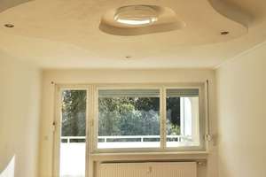 Endlich angekommen! Wunderschöne 3-Zimmer-Wohnung mitten in Wiesbaden und doch im Grünen! – Die vollständige Adresse der Immobilie erhältst du vom Anbieter., 65195 Nordost, Wiesbaden – Vorschaubild 2