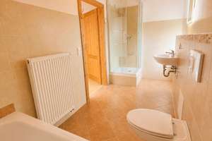 2-Zimmer-Dachgeschosswohnung in Buckow Nach Sannierung -Holzdiele, Badewanne+Dusche – Lindenstraße 9, 15377 Buckow (Märkische Schweiz) – Vorschaubild 7