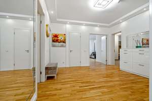 Garten im 4.OG! - außergewöhnliche 5-Zimmer-Residenz im High Park am Potsdamer Platz – Die vollständige Adresse der Immobilie erhältst du vom Anbieter., 10117 Mitte (Ortsteil), Berlin – Vorschaubild 15