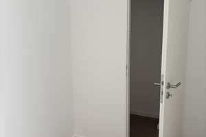 Erstbezug nach Sanierung mit Balkon: Exklusive 2-Raum-Wohnung mit geh. Innenausstattung in Köln Poll – Köln – Vorschaubild 5