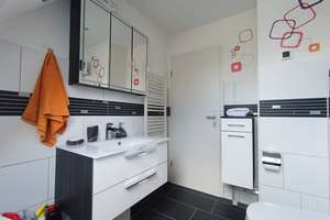 Möbliertes WG Zimmer Volksdorf/ Bergstedt in Reihenendhaus in Hamburg – Die vollständige Adresse der Immobilie erhältst du vom Anbieter., 22359 Volksdorf, Hamburg – Vorschaubild 9