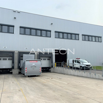 Logistik | 10 Rampentore & 2 ebenerdig | DGNB-Silber