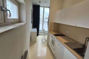 GANZ OBEN ! 1 RAUM-WOHNUNG,  MÖBLIERT, DACHGARTEN! (TG) – August-Bebel-Straße 17B, 1219 Strehlen, Dresden – Vorschaubild 3