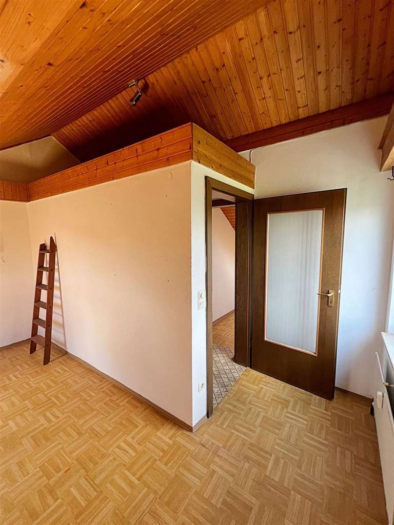 Leerstehende 2,5-Zi.-Wohnung in ruhiger Lage von Neumarkt-Pölling - Provisionsfrei! 