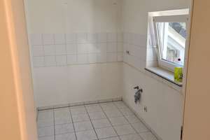 Helle 3-Zimmer Dachgeschosswohnung mit Balkon in Mainz-Ebersheim – Die vollständige Adresse der Immobilie erhältst du vom Anbieter., 55129 Ebersheim, Mainz – Vorschaubild 1