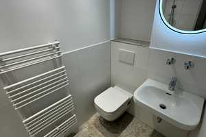 Saniertes und teilmöbliertes Studioapartment, Strom inkl., Balkon, Einbauküche und neuem Bad – Bernhard-Feilchenfeld-Straße 13, 50969 Köln – Vorschaubild 5