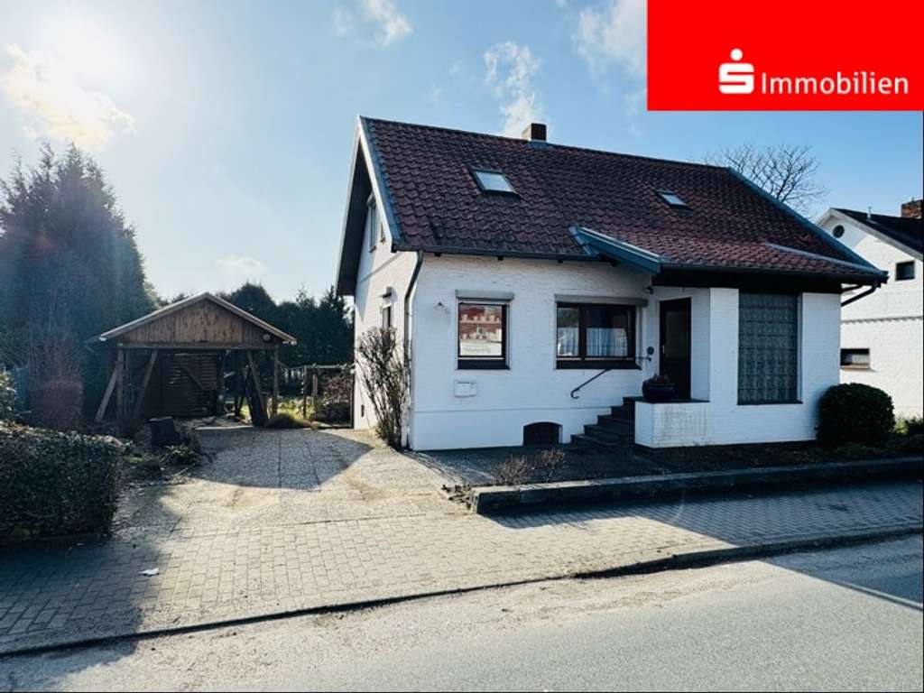 Immobilie in Hohenlockstedt - Gepfl. Familienhaus mit 6 Zimmern + Vollkeller und schönem Grundstück - Bild 0