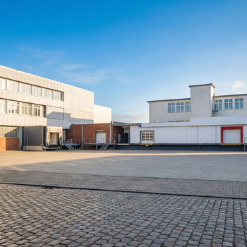 Praktische Lagerfläche in Hamburg-Billbrook