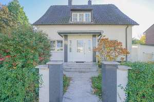 Freistehendes Einfamilienhaus mit Garten und Sonnenbalkon – Heiderweg  7, 40880 Tiefenbroich, Ratingen – Vorschaubild 1