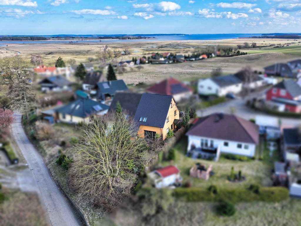 Immobilie in Wolgast - Schicke Doppelhaushälfte in gepflegter & ruhiger Lage vor den Toren Usedoms - Bild 3