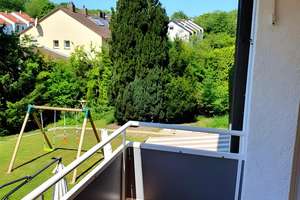 Großzügige 2-Zimmer-Wohnung mit herrlichem Aussichtsbalkon – Usedomstraße 8, 70435 Zuffenhausen-Elbelen, Stuttgart – Vorschaubild 4