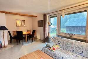!!! RESERVIERT !!! Ruhig gelegenes Zweifamilienhaus mit Ausbaumöglichkeiten in Bischofsgrün – Natur, – Bayreuth (Kreis) – Vorschaubild 4