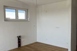 Moderne 3-Zimmer-Neubauwohnung mit Balkon und Aufzug in Wiesbaden – Am Hasenpfad 5, 65205 Wiesbaden – Vorschaubild 4