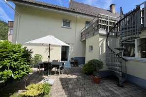 Eine großartige, parkähnliche Liegenschaft mit charmantem Zweifamilienwohnhaus und Doppelgarage ! – Die vollständige Adresse der Immobilie erhältst du vom Anbieter., 79650 Schopfheim – Vorschaubild 3