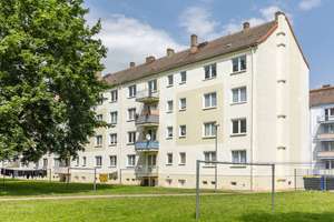 Gemütliche 1-Raumwohnung in Löderburg mit Balkon – Ihr neues Zuhause wartet – Friedensstraße 123, 39446 Staßfurt – Vorschaubild 2