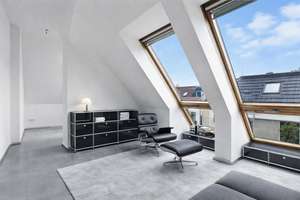 Lichtdurchflutete Dachgeschosswohnung mit Cabrio-Dachfenster in Leipzig-Connewitz!!!