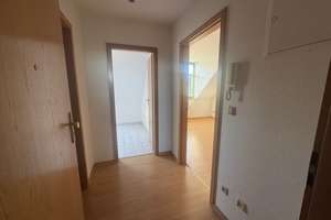 Dachgeschoss / in Küchwaldnähe ! frei ab SOFORT !!! – Dorotheenstraße 14, 9113 Schloßchemnitz, Chemnitz – Vorschaubild 3