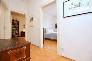 Wunderschöner Altbau mit   tollem Blick über die Stadt in Stuttgart Mitte – Die vollständige Adresse der Immobilie erhältst du vom Anbieter., 70182 Diemershalde, Stuttgart – Vorschaubild 27