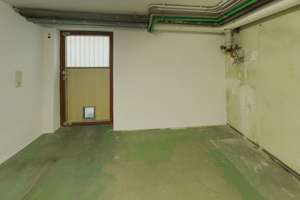 Einfamilienhaus und Praxisgebäude mit ca. 250 m² Wohn-und Nutzfläche in Neustadt a. d. Weinstraß – Die vollständige Adresse der Immobilie erhältst du vom Anbieter., 67435 Lachen-Speyerdorf, Neustadt an der Weinstraße – Vorschaubild 11