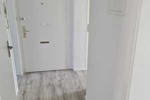 Attraktive, modernisierte 3-Zimmer-Wohnung mit gehobener Innenausstattung in Braunschweig – Julius Elster Straße 9, 38126 Braunschweig – Vorschaubild 5