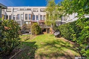 Stilvolles Townhouse nahe Uferpromenade mit Dachterrassen und durchdachtem Grundriss – Die vollständige Adresse der Immobilie erhältst du vom Anbieter., 10317 Rummelsburg, Berlin – Vorschaubild 1