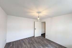 Modernes 1-Raumwunder mit großem Balkon! im Herzen von Sterkrade! – 46145 Sterkrade-Mitte, Oberhausen – Vorschaubild 3