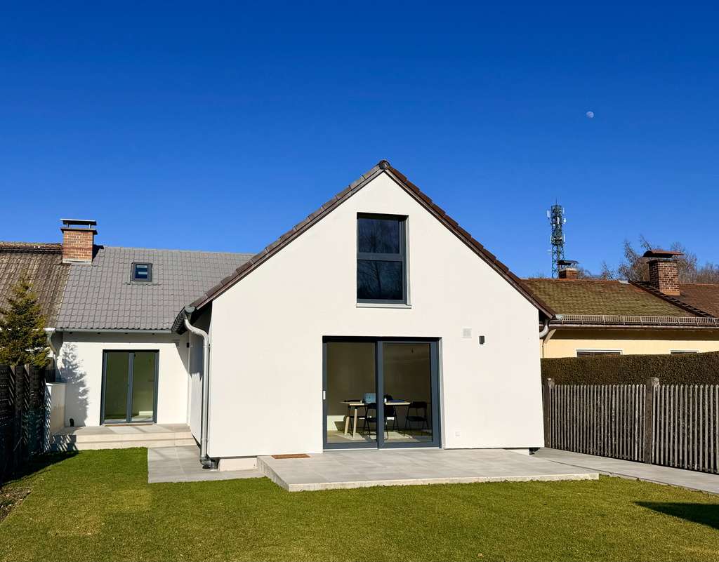 Immobilie in Baierbrunn - DIREKT VOM EIGENTÜMER | Familientraum | Energieeffiziente DHH mit Süd-West Ausrichtung - Bild 0