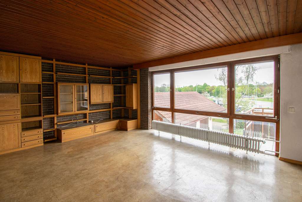 Immobilie in Ingersheim - Wohnen, Arbeiten, Sammeln - Haus mit Einliegerwohnung, Scheune u. Doppelgarage auf großem Grundstück - Bild 3