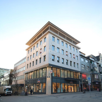 Büroflächen in prominenter City-Lage nahe am Hauptbahnhof!