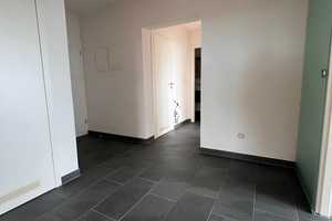Moderne Eleganz in bester Lage: Top sanierte 3-Zimmer-Wohnung am Europakanal – Am Europakanal 38, 91056 Erlangen – Vorschaubild 1