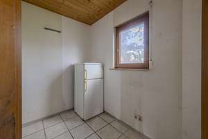 Ihr neues Zuhause mit Potenzial: Einfamilienhaus mit 5 Zimmer und herrlichen Garten  – Die vollständige Adresse der Immobilie erhältst du vom Anbieter., 80995 Feldmoching, München – Vorschaubild 7