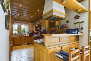 Arbeiten und Wohnen, großzügige luxuriöse Villa, Wohn- und Geschäftshaus zur Selbstnutzung oder Rend – Amselsteig 5 -7, 96155 Buttenheim – Vorschaubild 6