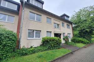 Schöne 2 Zimmer Dachgeschoss Wohnung + 1 Monat mietfrei Sommeraktion