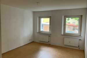 Großzügig geschnittene 2-Zimmerwohnung im Hochparterre – Herschelplatz 30, 90443 Nürnberg – Vorschaubild 1
