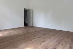 Altbaujuwel am Wröhmännerpark –5-Zimmer-Wohnung mit Stuck, Balkon und zwei Bädern – Die vollständige Adresse der Immobilie erhältst du vom Anbieter., 13585 Spandau (Ortsteil), Berlin – Vorschaubild 4