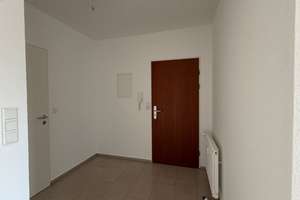 *** BREMEN-SCHWACHHAUSEN - Helle 4-Zimmer-Maisonette-Wohnung mit Einbauküche und Balkon *** – Scharnhorststraße 32, 28211 Radio Bremen, Bremen – Vorschaubild 2