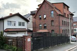 Mehrfamilienhaus zur Kapitalanlage mit Einbauküchen und Holzkaminen – Mendelssohnstr. 2, 8064 Zwickau – Vorschaubild 1