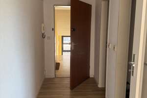 Helle 4-Zimmer-Wohnung mit Tiefgaragenplatz in begehrter Lage von Hannover – Die vollständige Adresse der Immobilie erhältst du vom Anbieter., 30177 List, Hannover – Vorschaubild 4