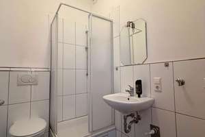 2 Zimmerwohnung mit Einbauküche im Durlacher Altstadtring - fußläufig alles in kurzer Zeit möglich – Die vollständige Adresse der Immobilie erhältst du vom Anbieter., 76227 Durlach, Karlsruhe – Vorschaubild 4