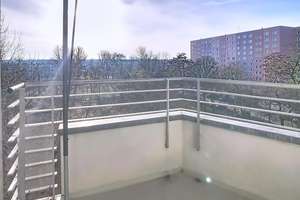 Schnäppchen! Superhelle Wohnung mit großem Balkon, EBK und Aussicht - Sofortbezug – Die vollständige Adresse der Immobilie erhältst du vom Anbieter., 13088 Weißensee, Berlin – Vorschaubild 3
