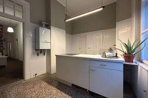 Exklusive, lichtdurchflutete 4-Zimmer-Altbauwohnung mit Parkett & hohen Decken im Bismarckviertel – Die vollständige Adresse der Immobilie erhältst du vom Anbieter., 86159 Bahnhofs-, Bismarckviertel, Augsburg – Vorschaubild 10