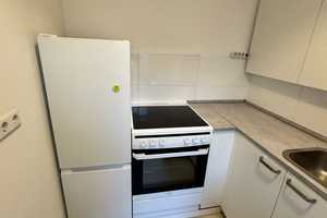 Bis Dezember 2027! Tempelhofer Feld nah mit möblierte Single-Wohnung im gepfl. Altbau für 990 Euro w – Berlin – Vorschaubild 15