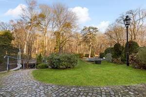 Architektur & Natur im perfekten Einklang – Ein Ort zum Wohlfühlen für die ganze Familie – Die vollständige Adresse der Immobilie erhältst du vom Anbieter., 22587 Rissen, Hamburg – Vorschaubild 16