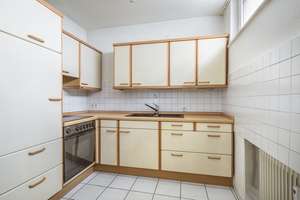 Laurensberg!
Teilweise vermietetes Wohnhaus mit Garage in bevorzugter Lage – Die vollständige Adresse der Immobilie erhältst du vom Anbieter., 52074 Laurensberg (Statistischer Bezirk), Aachen – Vorschaubild 7